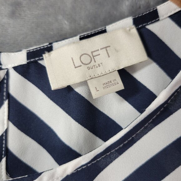 LOFT Outlet Womens L Sleeveless Blouse Navy White Striped High Low Hem Nautical - Picture 2 of 10